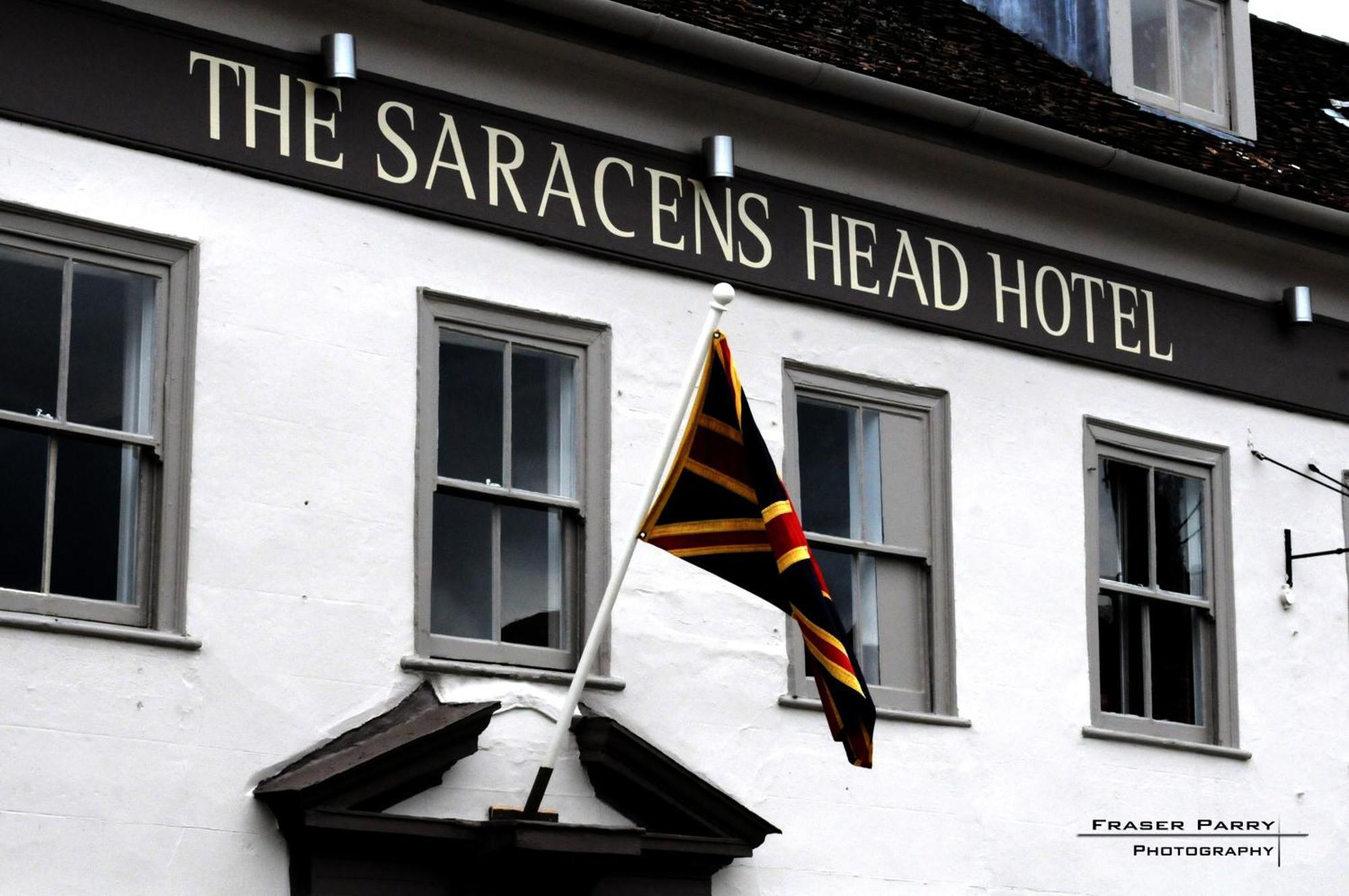 The Saracens Head Hotel Great Dunmow Exterior foto
